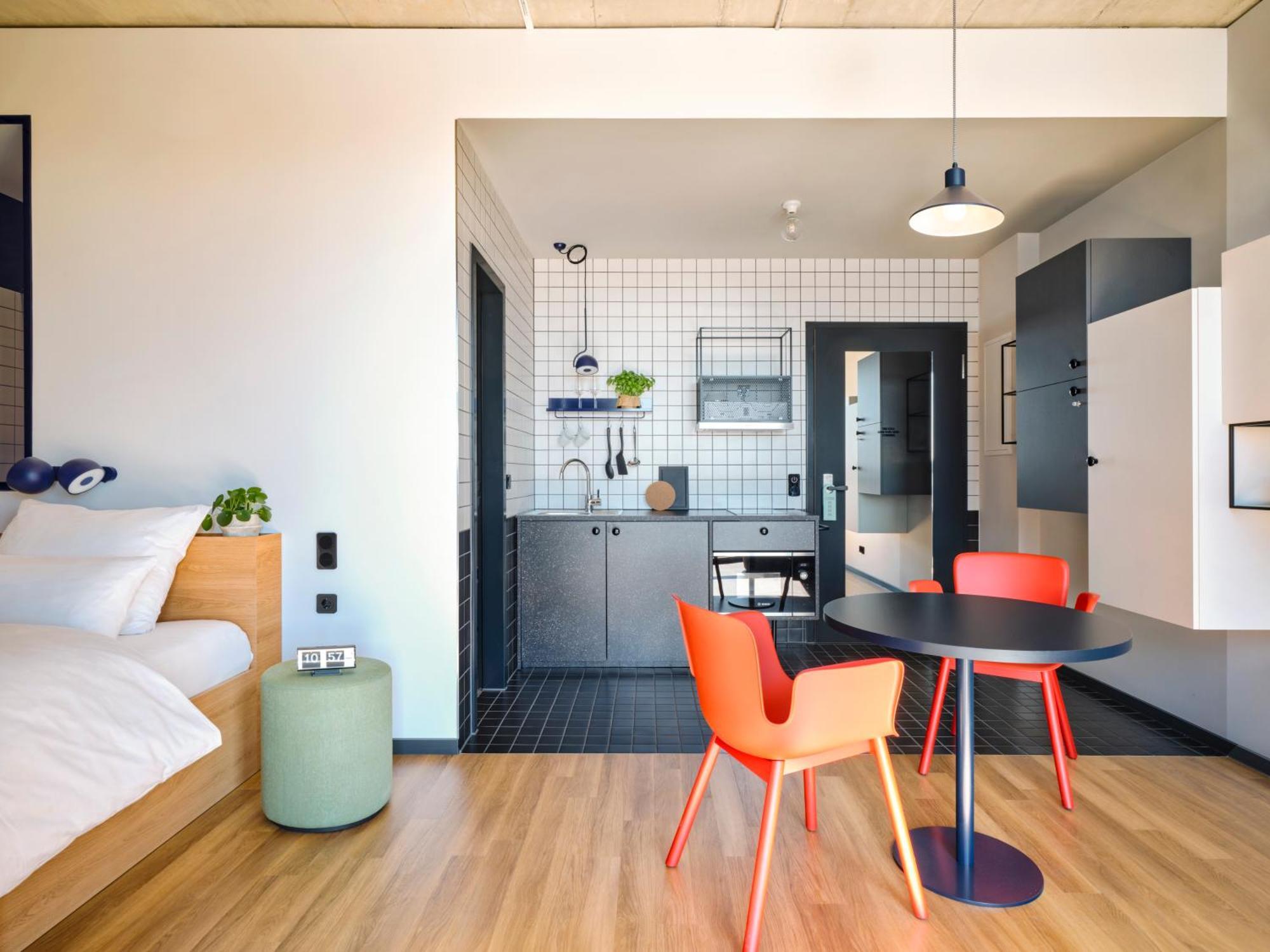Stayery Guetersloh Hauptbahnhof Zewnętrze zdjęcie